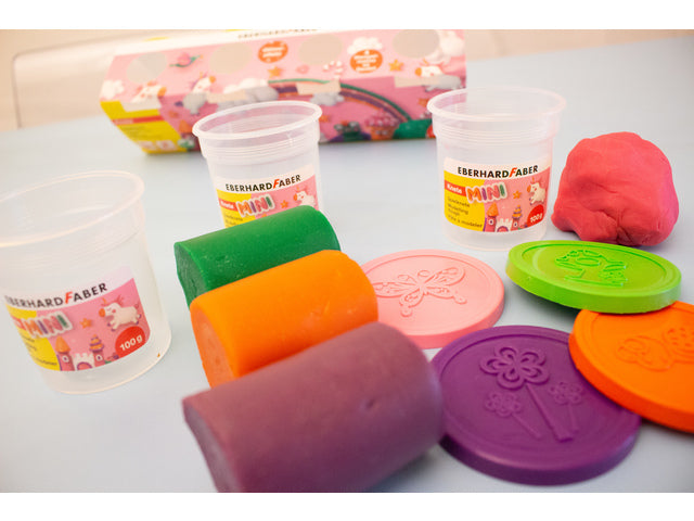 Kinderklei Eberhard Faber Glitter in beker, 100gram per beker