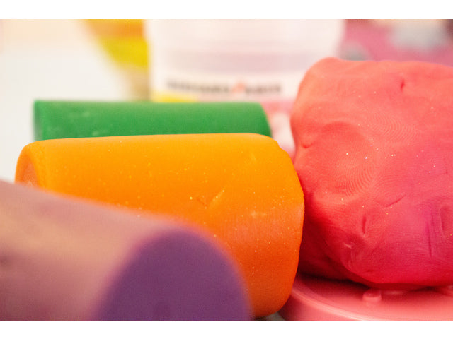 Kinderklei Eberhard Faber Glitter in beker, 100gram per beker