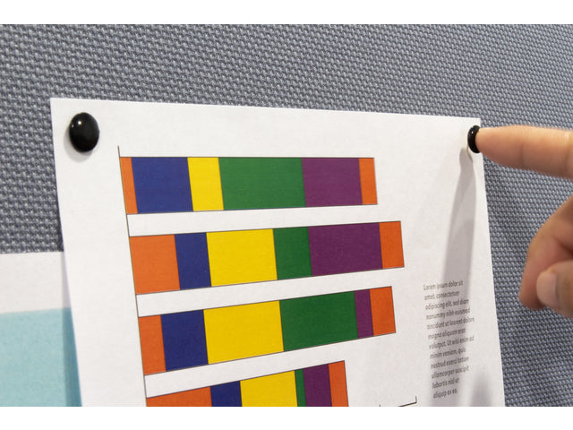 Punaises Kangaro met zwarte kap, messing, 100 stuks in kunststof doosje