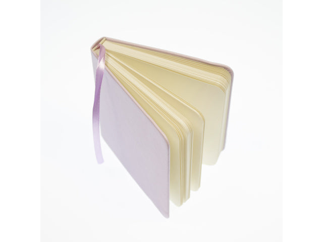 Schetsboek Kangaro 12x12cm violet PU hardcover 80 blad 140 grams roomwit papier met elastiek en lint