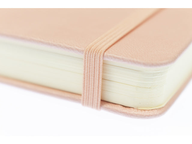 Schetsboek Kangaro A6 oud roze PU hardcover 80 blad 140 grams roomwit papier met elastiek en lint