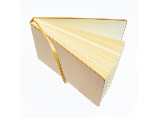 Schetsboek Kangaro A5 landscape okergeel PU HC 80 blad 140gr roomwit met elastiek en lint