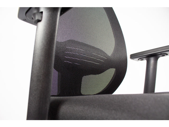 Bürostuhl Linea Grace 01 schwarz/schwarz mit 1D-Armlehne