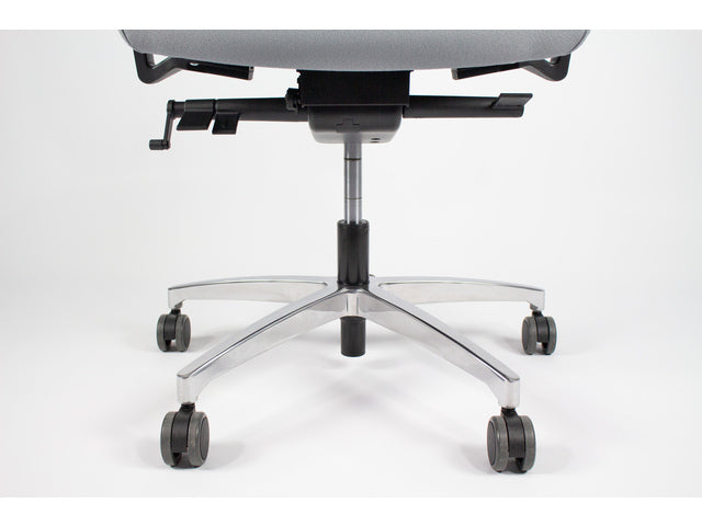 Bürostuhl Linea Omnia 01 Schwarz/Grau mit 3D-Armlehnen und Aluminium-Voet