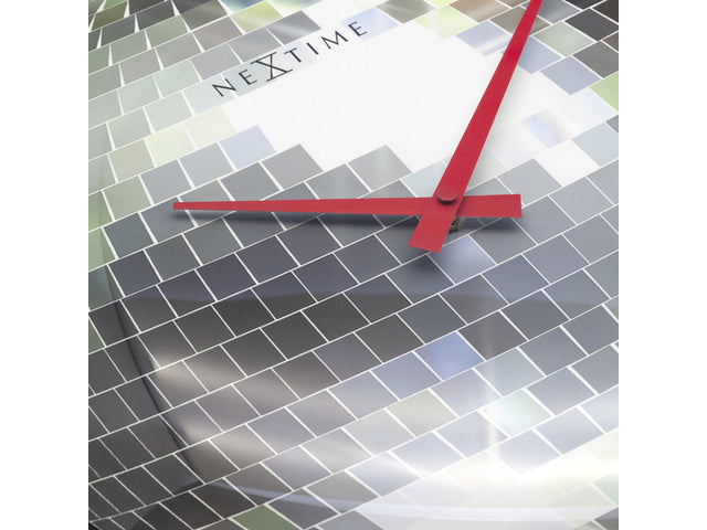 Stille wandklok - 35cm - Discobal - Koepelvormig glas - NeXtime "Disco Ball"