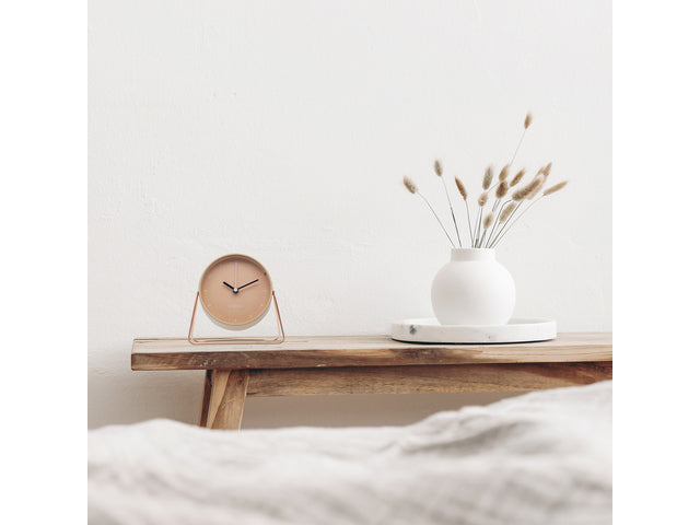 Wekker Nextime Berlin Tafel 14x13 cm roze metaal