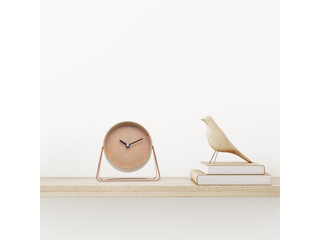 Wekker Nextime Berlin Tafel 14x13 cm roze metaal