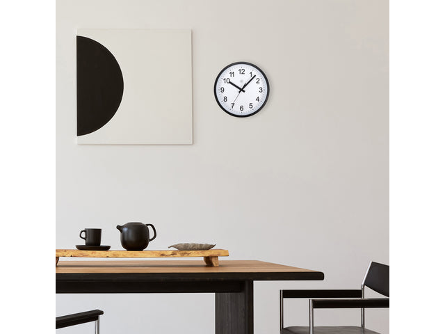 Wandklok nXt Robuust dia 25,5cm zwart/wit kunststof
