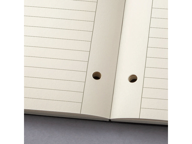 Schrijfblok Conceptum A4 zwart gelinieerd hardcover 120 pagina's 80 grams chamoiskleurig papier. Ontmoet snelzak. 4-voudige perforatie, kopregel voor datum. PEFC-gecertificeerd