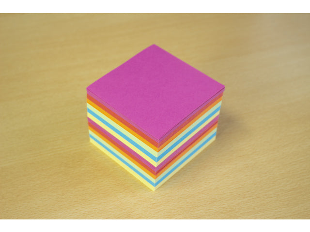 Memokubus inhoud Kangaro 9x9x9cm krimp à 700 vel assorti kleuren