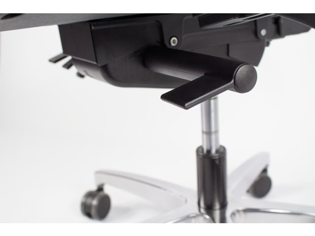 Bureaustoel Linea Omnia 01/PT zwart/zwart met 3D armleuning, hoofdsteun en aluminium voet