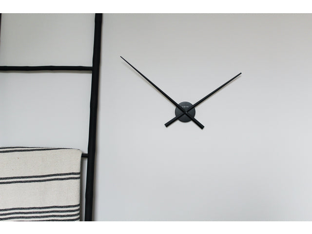 Wandklok NeXtime dia. 70 cm, zwart, 'Handen'