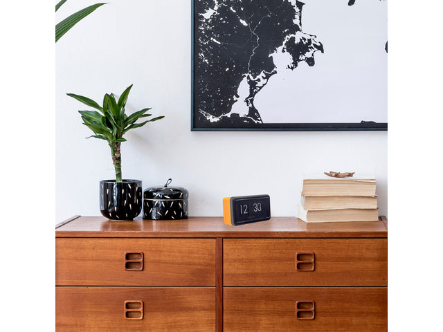 Flip klok Nextime 18x10x7cm tafel/wand oranje/zwart
