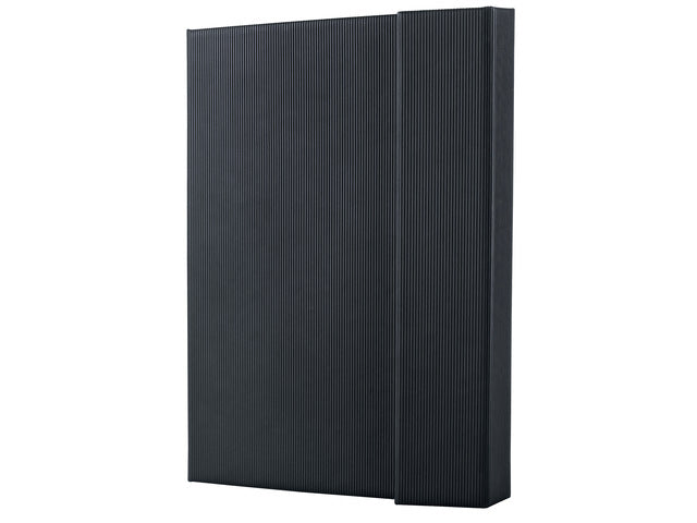 Notitieboek Conceptum Pure A5 zwart 5mm ruit hardcover met magneetsluiting. Nummerde pagina's, inhoudsopgave, sluiting dmv elastiek, lus voor pen, 2 leeslintjes. 194 pagina's 80 grams chamoiskleurig papier. PEFC-gecertificeerd.