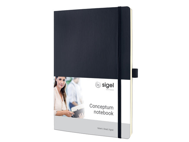 Notitieboek Conceptum Pure A4 zwart gelinieerd softcover. Nummerde pagina's, inhoudsopgave, sluiting dmv elastiek, lus voor pen, 2 leeslintjes. 194 pagina's 80 grams chamoiskleurig papier. PEFC-gecertificeerd.