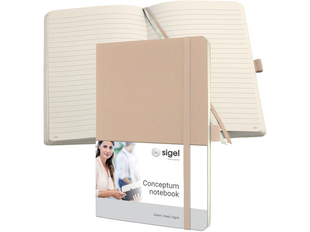 Notitieboek Conceptum A5 Beige gelinieerd softcover. Nummerde pagina's, inhoudsopgave, sluiting dmv elastiek, lus voor pen, 2 leeslintjes. 194 pagina's 80 grams chamoiskleurig papier. PEFC-gecertificeerd.135x210x14mm,