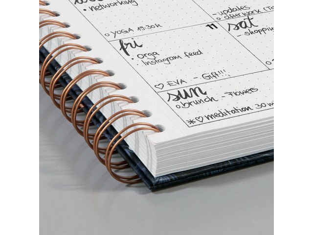 Notitieboek Jolie Inspire A5 spiraal Brush Marks. Punt-uitgelijnd. 240pagina's, 120grams papier. Hardcover